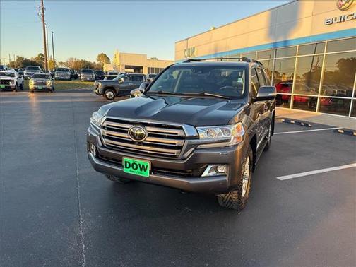 2018 Toyota Land Cruiser Base