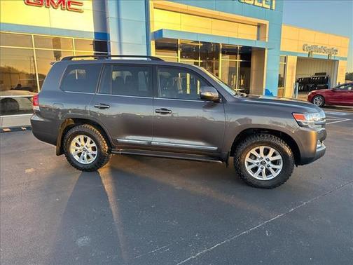 2018 Toyota Land Cruiser Base