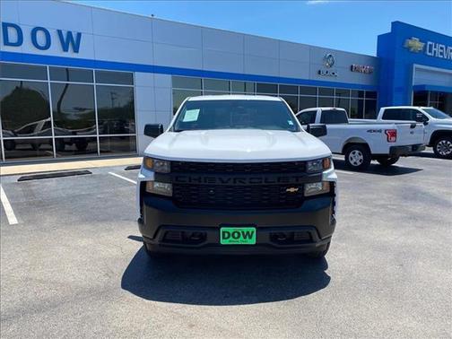 Photo 3 of 32 of 2020 Chevrolet Silverado 1500 WT
