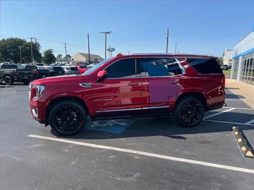 2023 GMC Yukon SLT