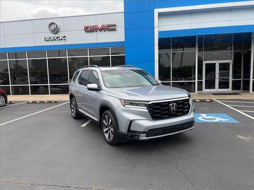 2025 Honda Pilot Touring 8-Passenger