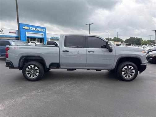 2024 Chevrolet Silverado 2500 Custom