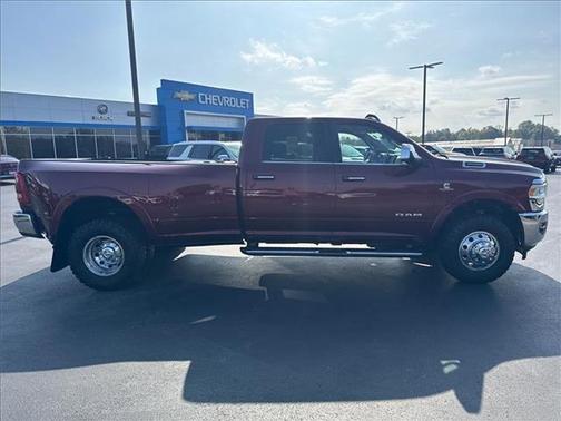 2019 RAM 3500 Laramie Crew Cab 4x4 8' Box