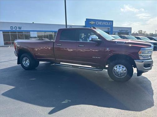 2019 RAM 3500 Laramie Crew Cab 4x4 8' Box