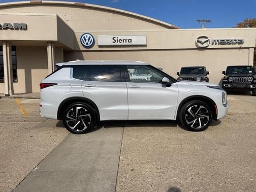 2024 Mitsubishi Outlander SEL