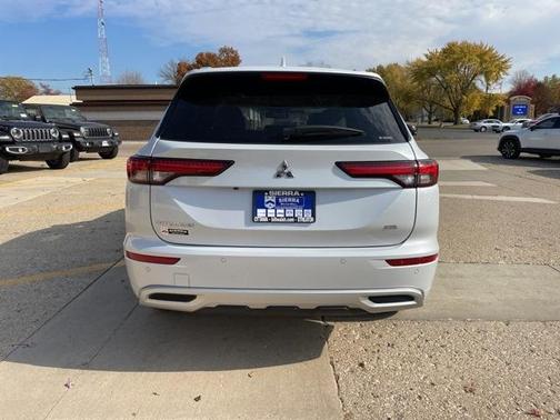 2024 Mitsubishi Outlander SEL
