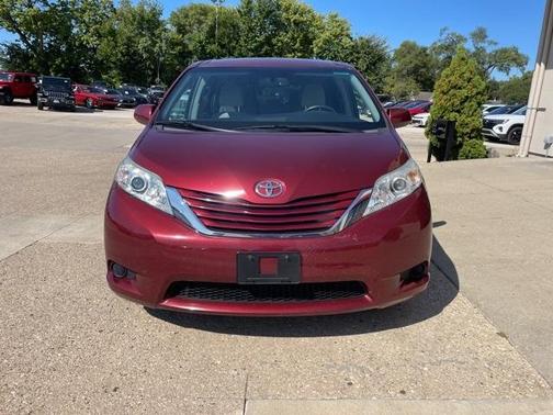 2017 Toyota Sienna L