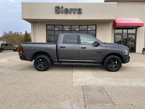 2021 RAM 1500 Classic SLT
