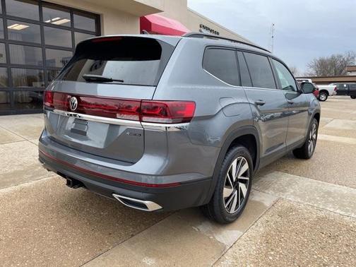 2025 Volkswagen Atlas 2.0T SE