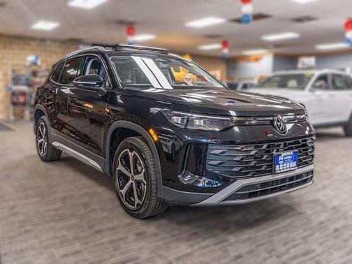 2025 Volkswagen Tiguan 2.0T SE