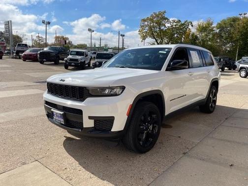 2023 Jeep Grand Cherokee L Laredo