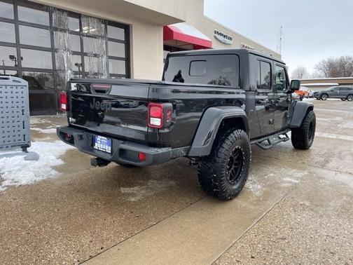2024 Jeep Gladiator Nighthawk