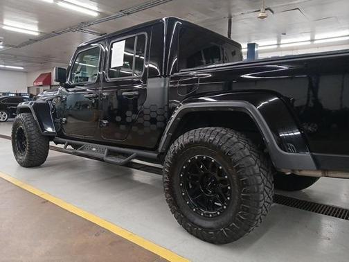 2024 Jeep Gladiator Nighthawk