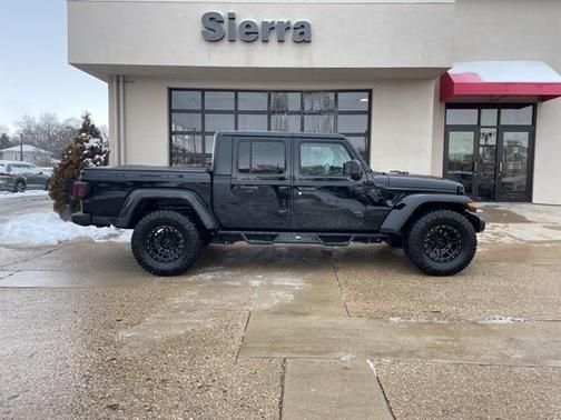2024 Jeep Gladiator Nighthawk