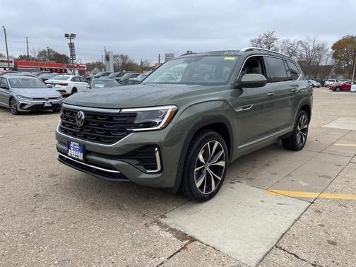 2026 Volkswagen Atlas 2.0T SEL Premium R-Line