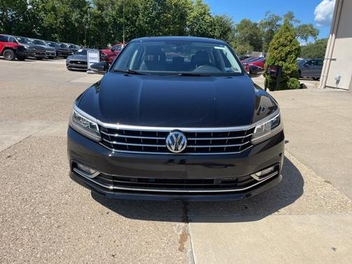 2018 Volkswagen Passat 2.0T SE w/ Technology