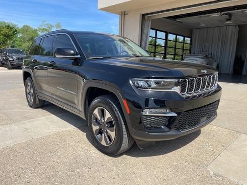 2023 Jeep Grand Cherokee 4xe Base