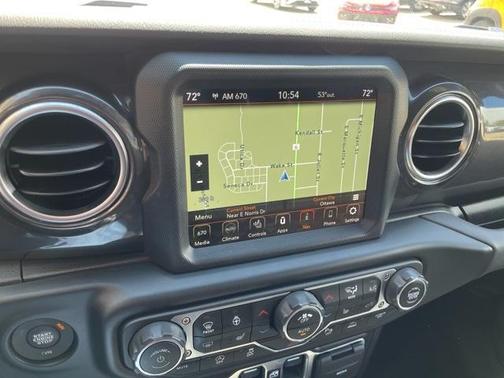 2022 Jeep Wrangler Unlimited Sahara Altitude