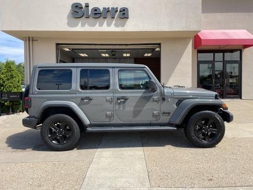 2022 Jeep Wrangler Unlimited Sahara Altitude