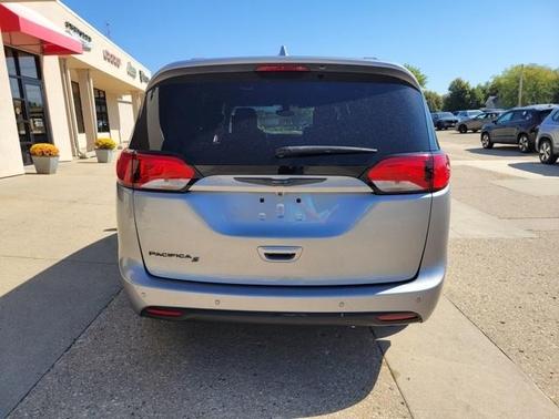 2020 Chrysler Pacifica Touring-L Plus