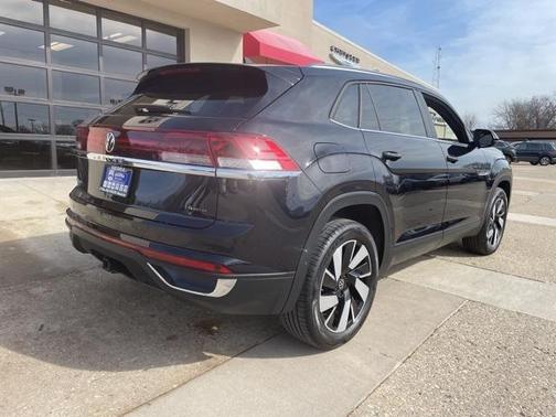 2024 Volkswagen Atlas Cross Sport 2.0T SE w/Technology