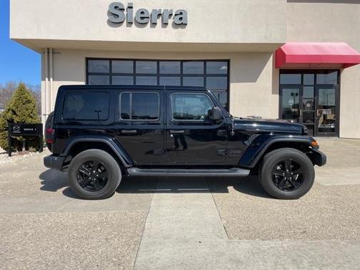 2020 Jeep Wrangler Unlimited Sahara Altitude