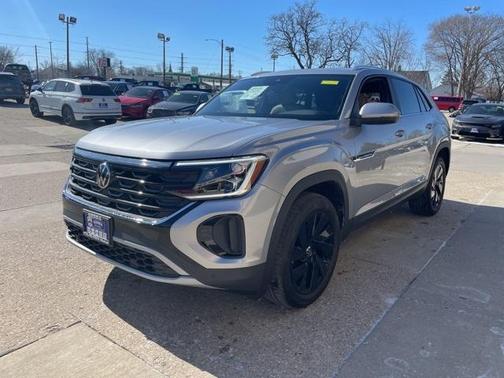 2025 Volkswagen Atlas Cross Sport 2.0T SE w/Technology