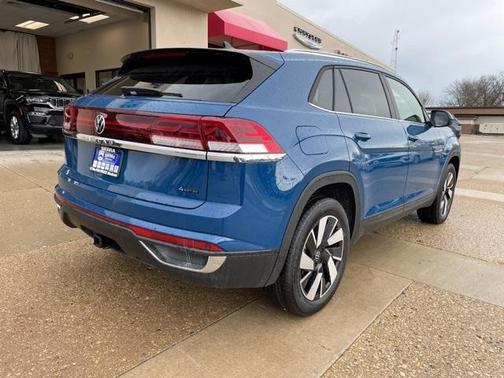 2025 Volkswagen Atlas Cross Sport 2.0T SE w/Technology