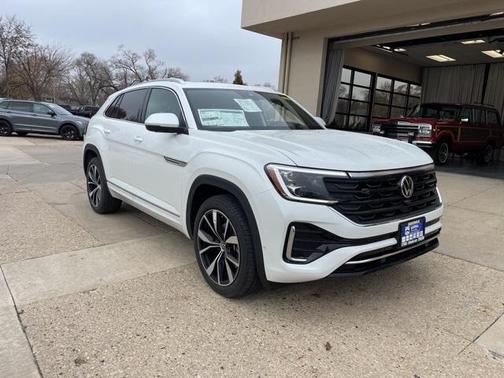 2026 Volkswagen Atlas Cross Sport 2.0T SEL Premium R-Line