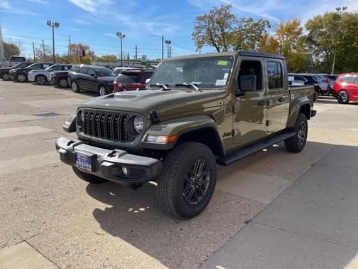 2026 Jeep Gladiator Sport