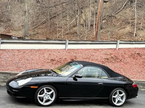 2002 Porsche 911 Carrera 4