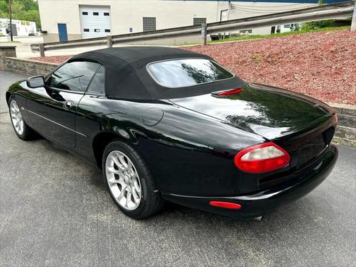 2000 Jaguar XKR Base