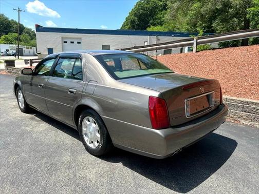 2002 Cadillac DeVille Base