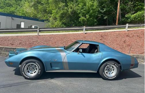 Blue17158 1977 Chevrolet Corvette