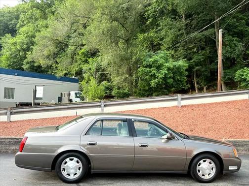 2002 Cadillac DeVille Base