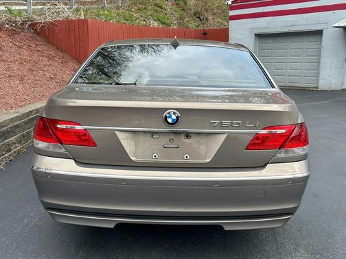 Bronze 2006 BMW 750 Li