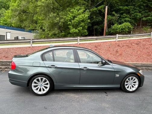 Tasman Metallic 2011 BMW 328 xDrive