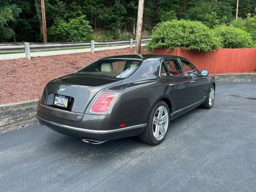 Gray 2011 Bentley Mulsanne Base