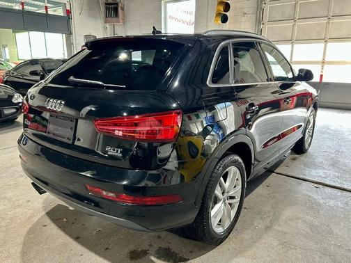 2016 Audi Q3 2.0T Premium Plus