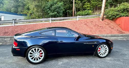 2003 Aston Martin V12 Vanquish Base