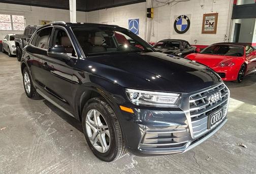 Moonlight Blue Metallic 2019 Audi Q5 45 Premium