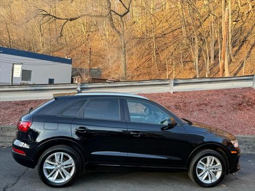 2017 Audi Q3 2.0T Premium