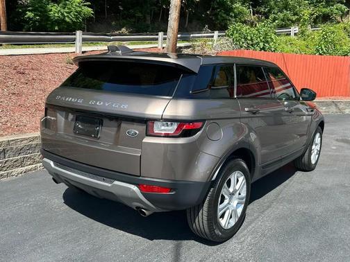 Bronze 2018 Land Rover Range Rover Evoque SE
