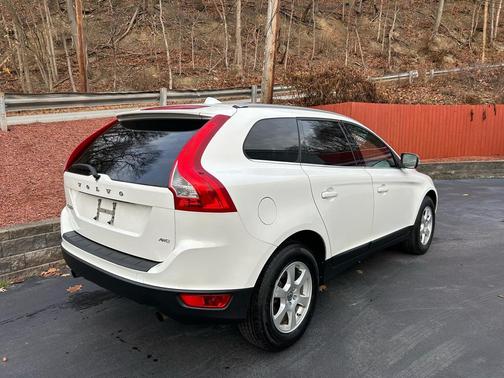 2011 Volvo XC60 3.2