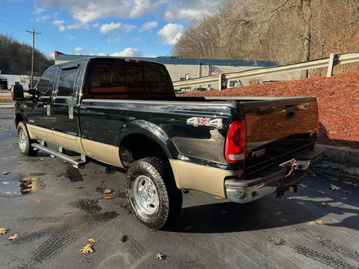 2004 Ford F-350 Lariat