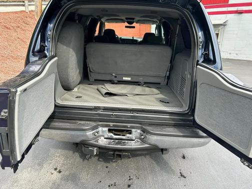 Blue 2005 Ford Excursion XLT