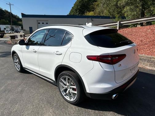 2018 Alfa Romeo Stelvio Ti Sport