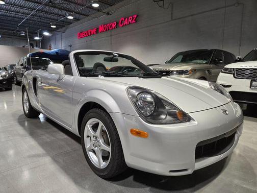 2001 Toyota MR2 Base (M5)