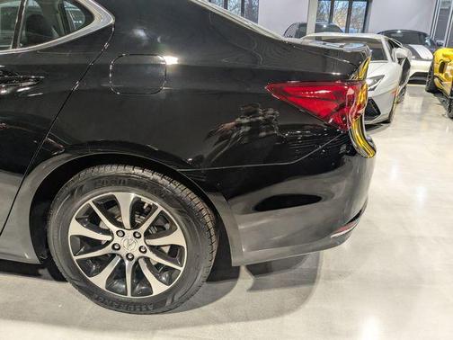 2017 Acura TLX w/Technology Package