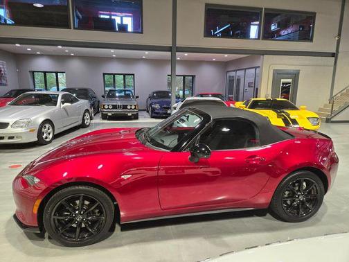 2019 Mazda MX-5 Miata Club